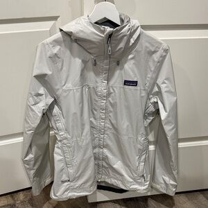 Women’s Patagonia Torrentshell Rain Jacket size Small